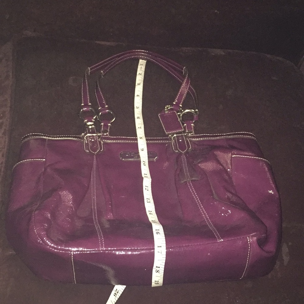 Coach - Picture 4 of 4